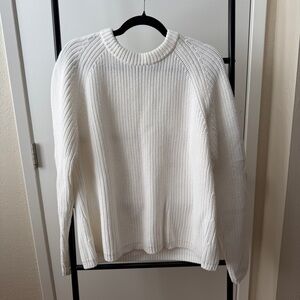 Like New Quince Organic Cotton White Crew Neck Sweater